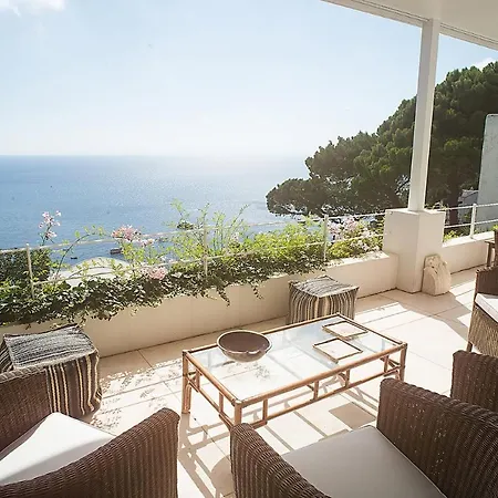 Coccodrilla By Myvillacollection * Capri