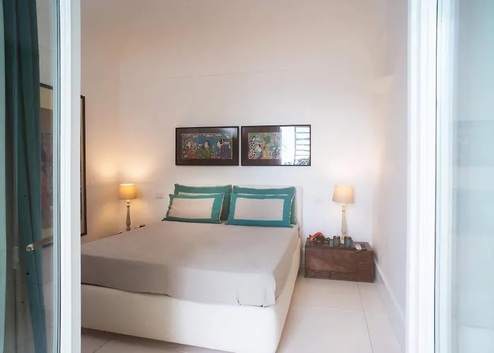 Coccodrilla By Myvillacollection * Capri