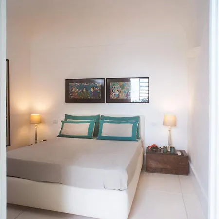 Coccodrilla By Myvillacollection * Κάπρι