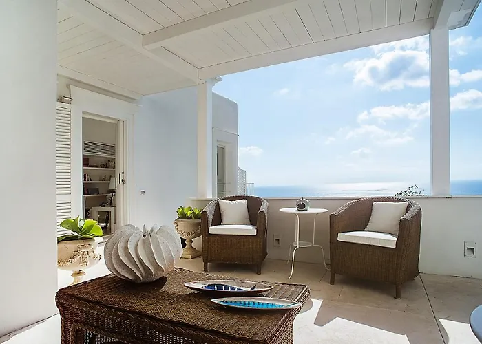 Coccodrilla By Myvillacollection * Κάπρι